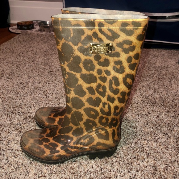 Rain boots - Picture 3 of 5